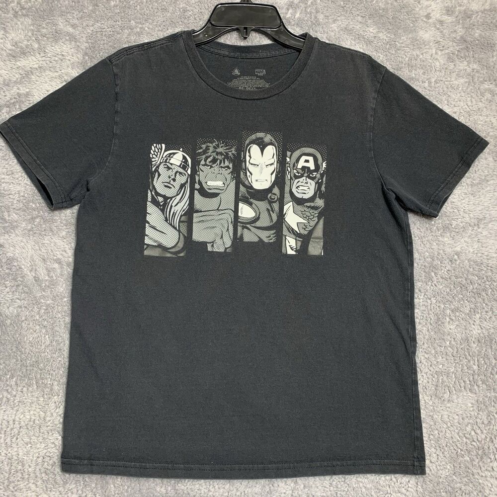 Disney Marvel Avengers T-Shirt Mens Medium Black Thor Hulk Iron‎ Man Cap America